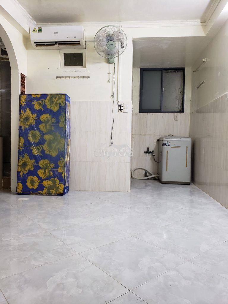 Cho thuê phòng 16m2, đường phan văn trị, p7, q5. gía 3tr5/ tháng - 4