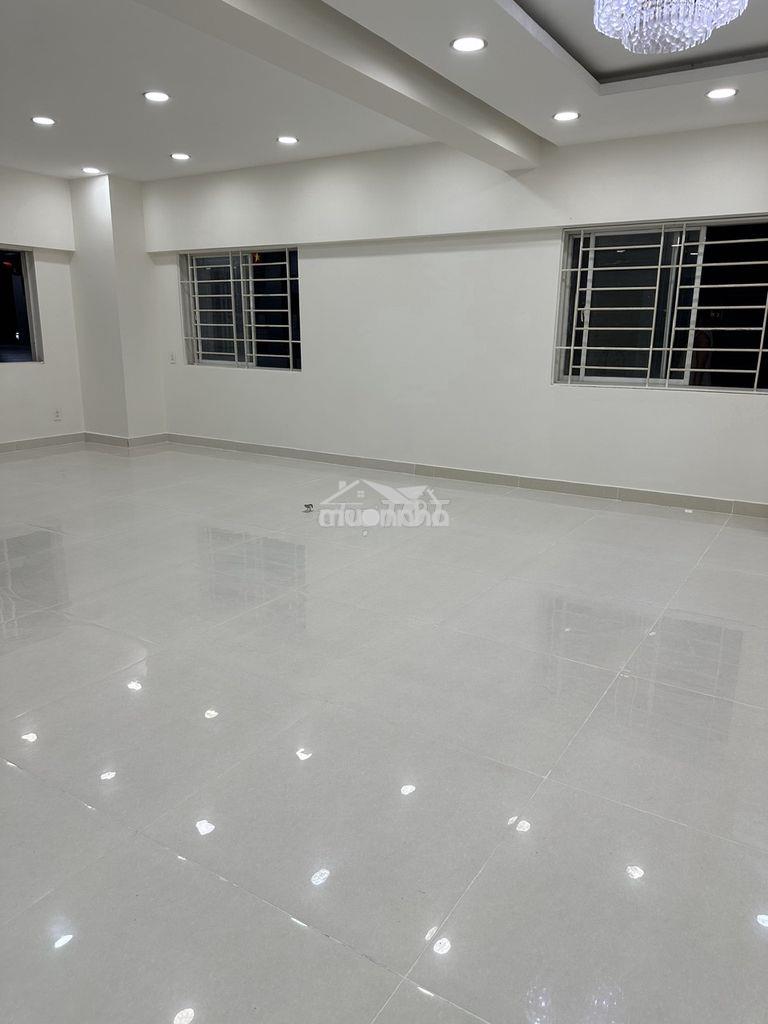 Cho thuê 3pn3wc phú mỹ thuận (duplex/shophouse). giá thuê: 10 triệu