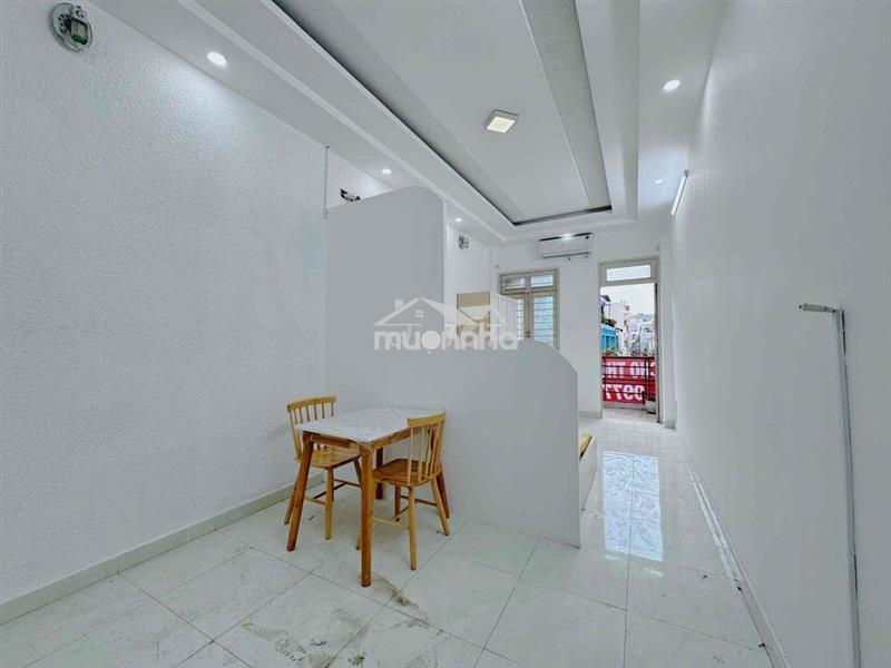 Cho thuê căn hộ studio tách bếp balcon full nt gần cv lê thị riêng q10