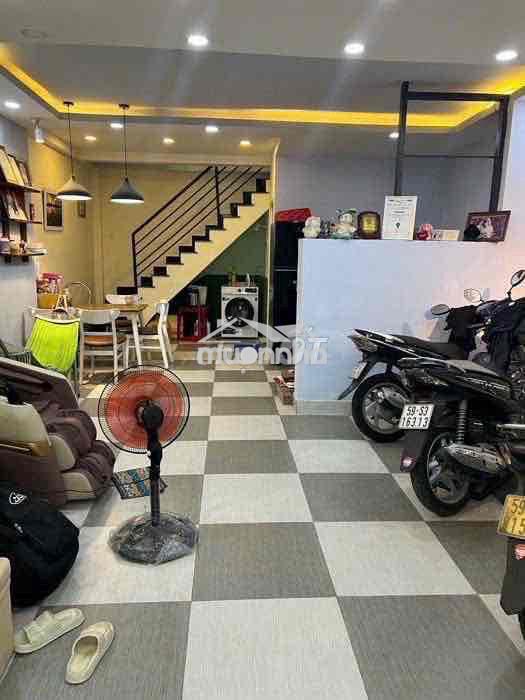 3 phòng ngủ - máy lạnh đầy đủ - nhà trống ở liền - ngay chợ an nhơn