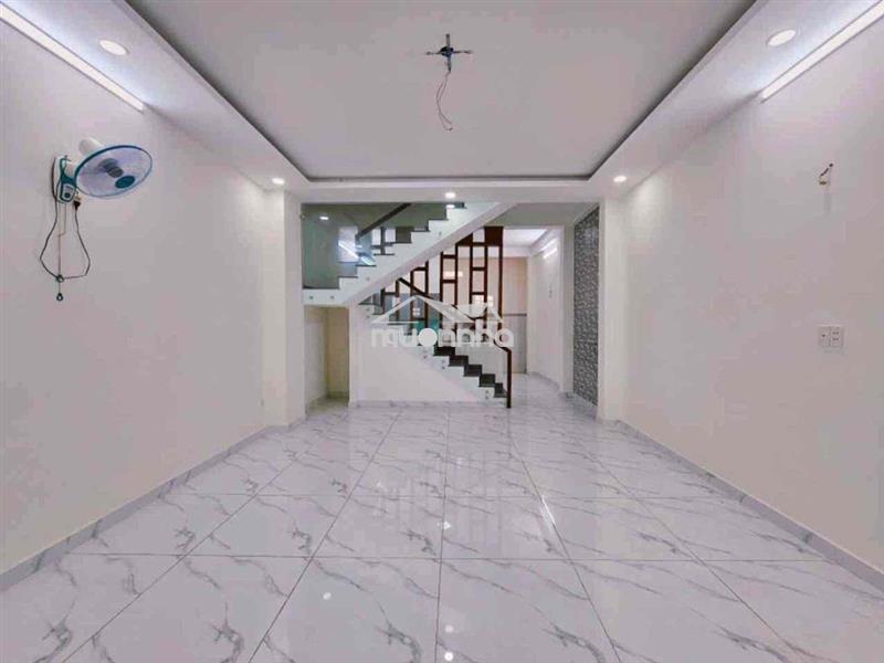 Nhà 3 tầng hxh ngay kha vạn cân phạm văn đồng linh đông thủ đức