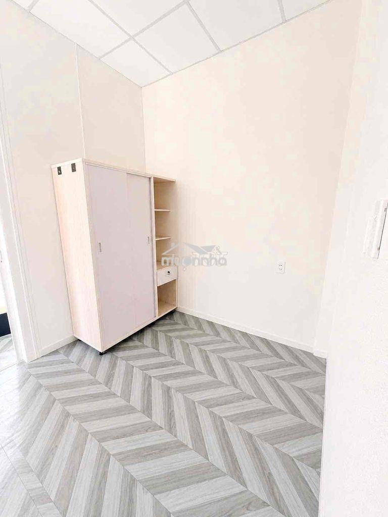 1 phòng ngủ, 1 phòng khách, ban công 5tr5 ngay sân bay full nội thất - 3