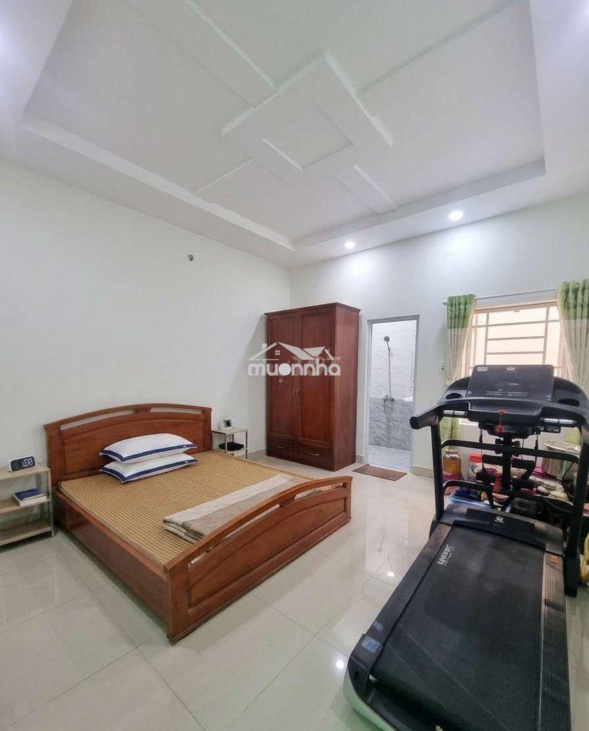 Cực hiếm - nhà 2 tầng 68m2 - 5,4 tỷ - hxh - 4x17 - emart phan huy ích - 4