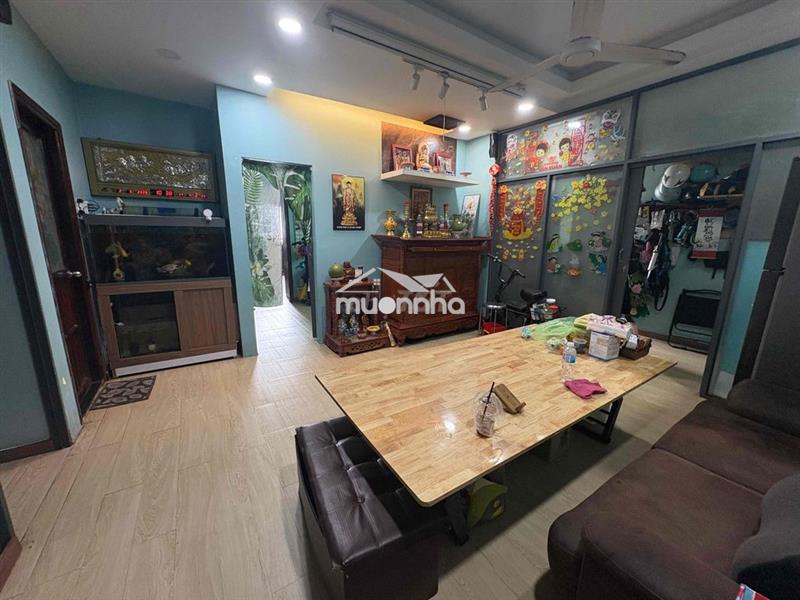 Chính chủ bán căn hộ 81m² – tầng cao nhất, thoáng mát, view thành phố