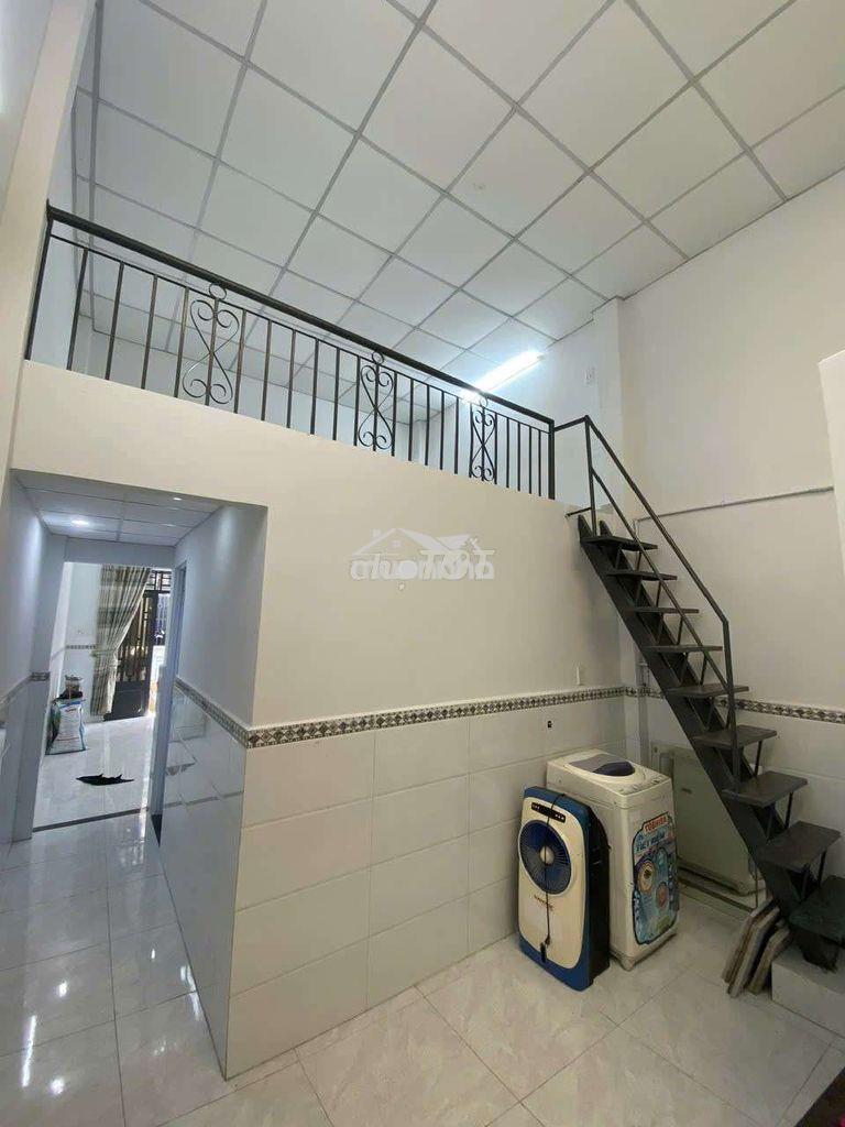 Cho thuê nhà phố nguyên căn - trệt lửng - 3