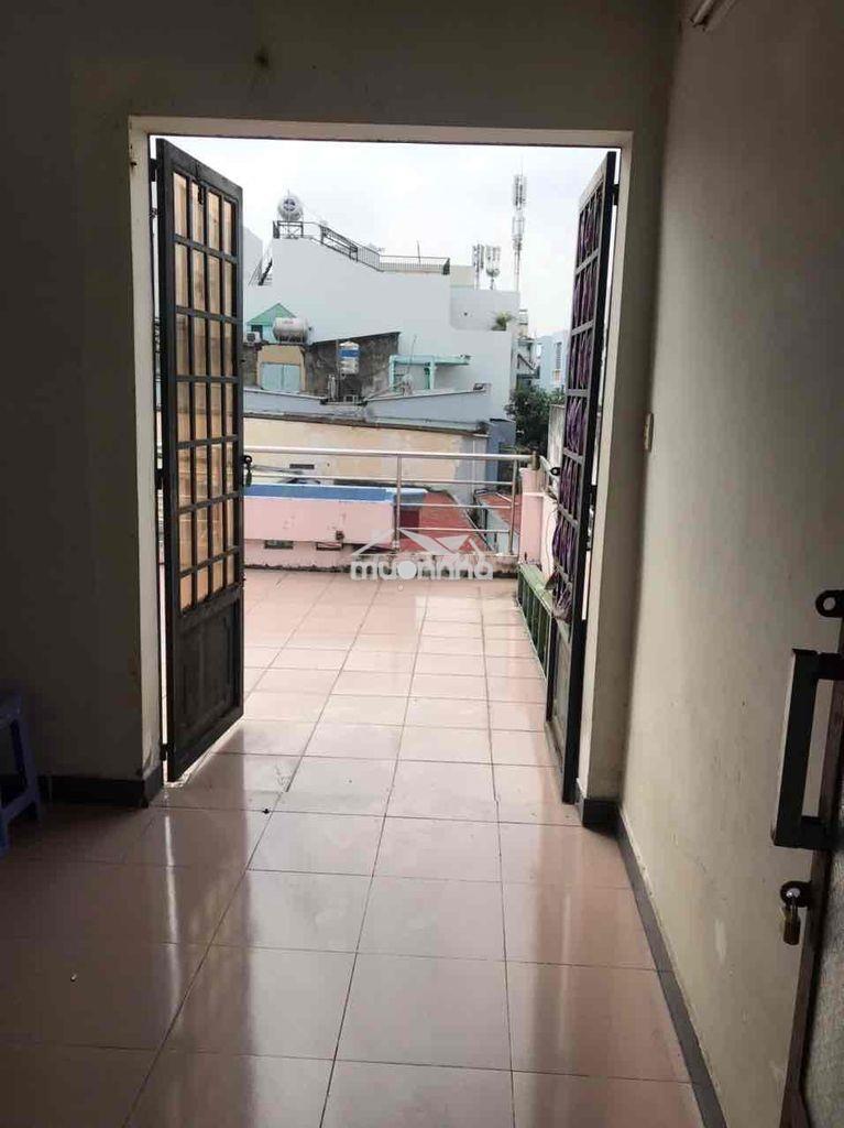 Cho thuê phòng trọ ngay aeon tân phú có ban công 1.8tr