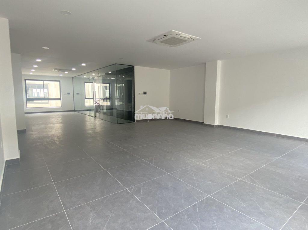 Văn phòng kdt vạn phúc city 7x20m 14tr thang máy, máy lạnh, vách kính - 2
