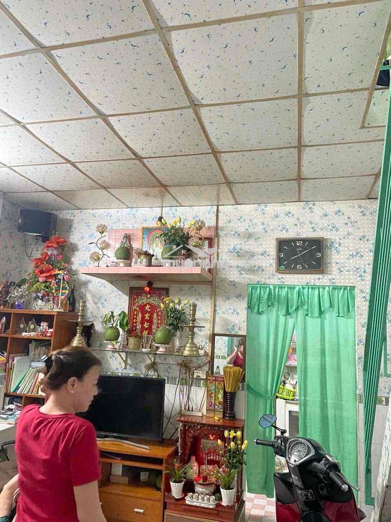 Ngang 5m dài 11m sân ngang 7m6 dài 3m7 - 4