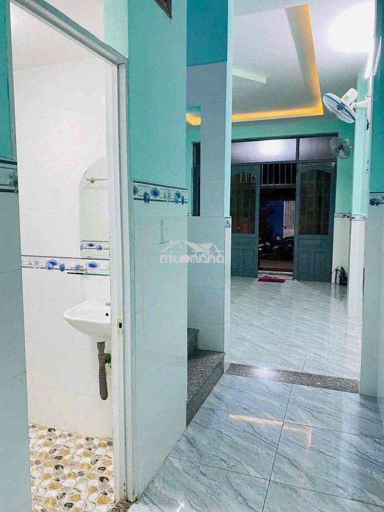 Cho thuê nguyên căn ngay vòng xoay lăng cha cả