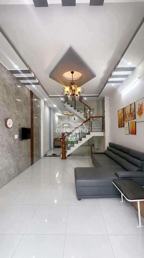 Nhà 3 tấm gần bệnh viện dĩ a giá rẽ hơn căn bên cạnh 1 tỷ - 2