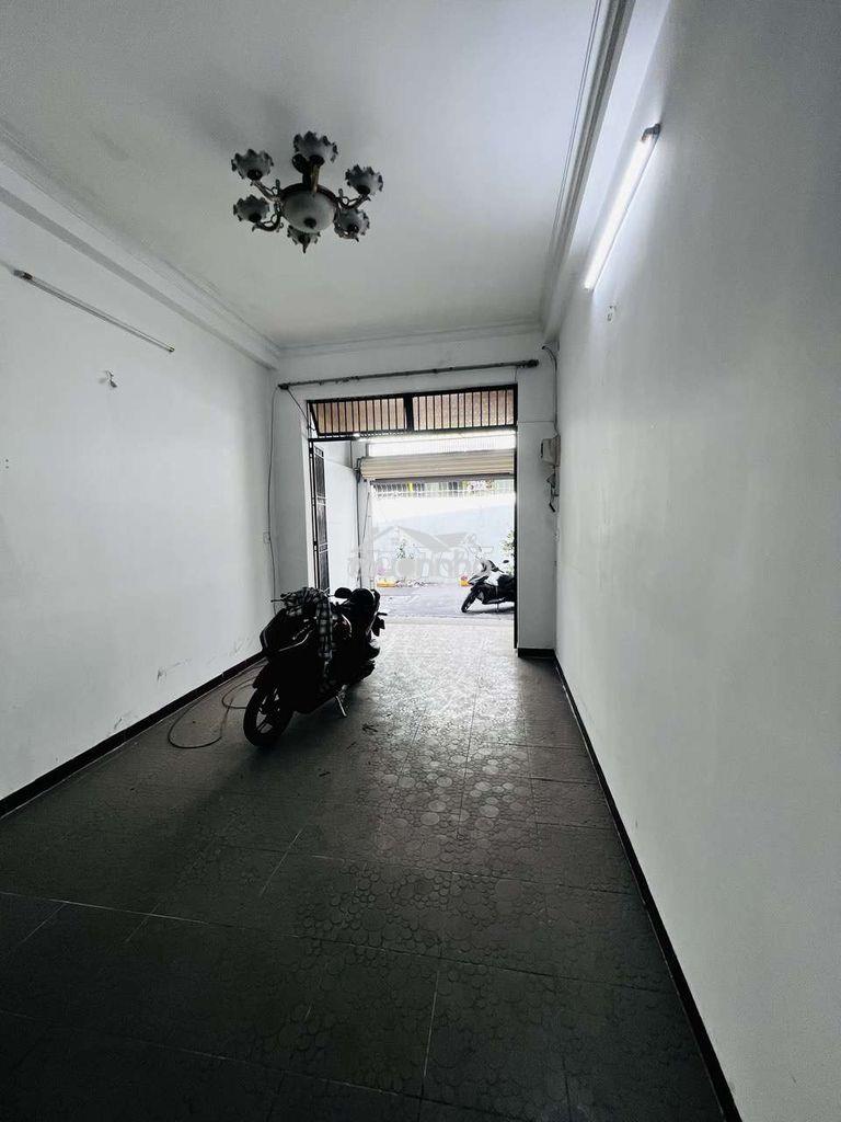 Cho thuê nhà đúc lầu hẻm thông xe hơi thống nhất gò vấp 3.8x18 giá 11t - 2