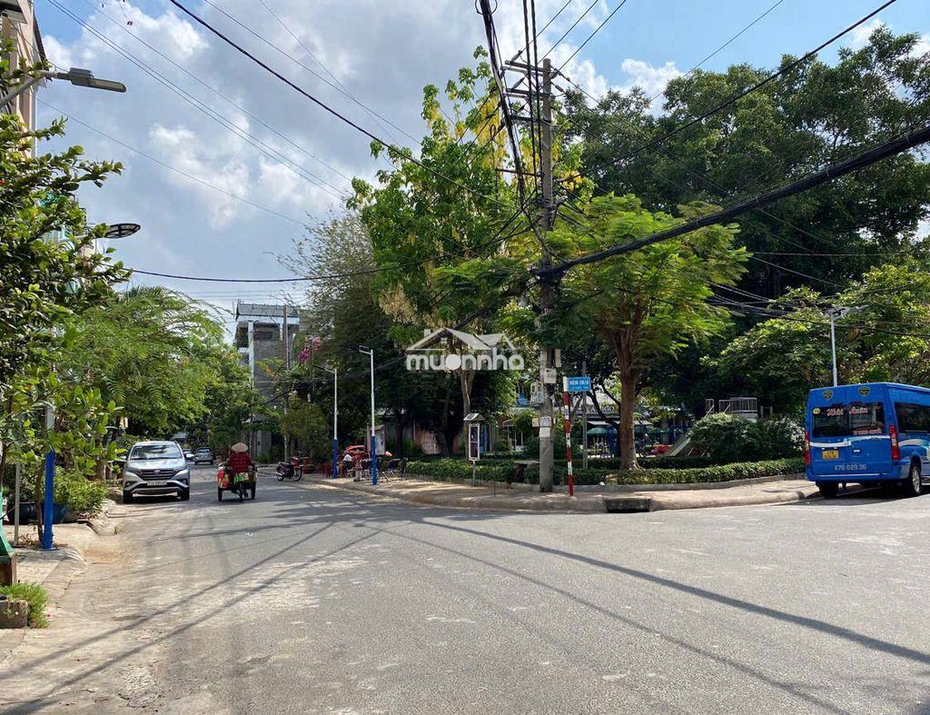 Hẻm 12m khu vip có công viên 4.4x17 - 2