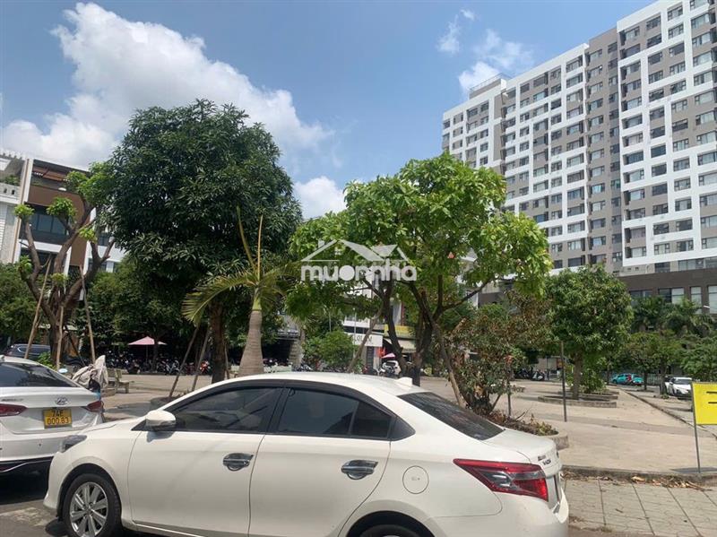 Tòa nhà 6 tầng mặt tiền đào trinh nhất và phạm văn đồng. giá 42 triệu