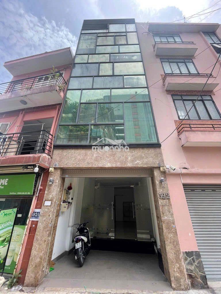 Cho thuê nhà hxh phan đăng lưu qpn, dt 4.2x20m, trệt 3 lầu, giá 40tr