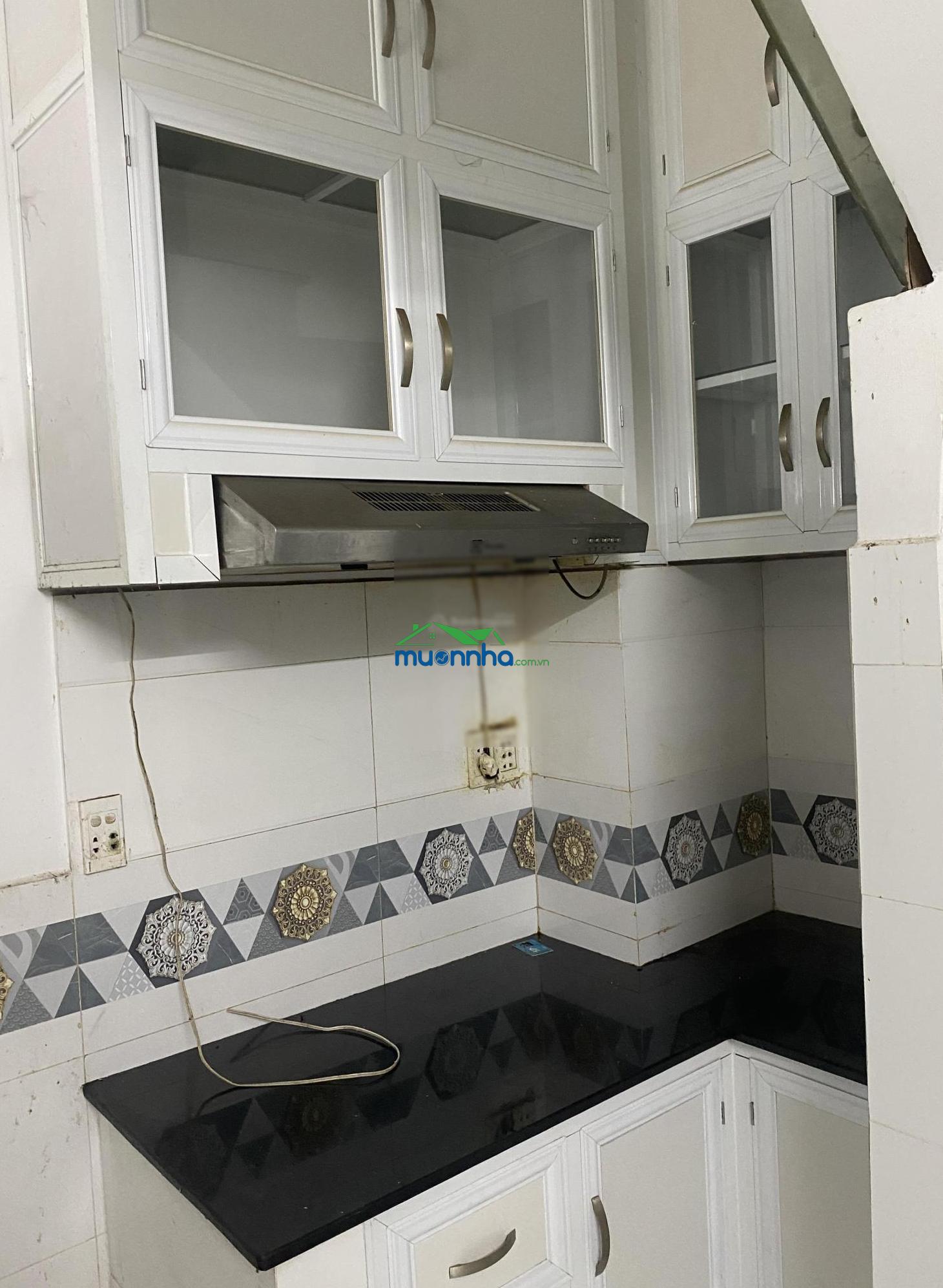 Bán nhà riêng, sổ hồng, 1 trệt 2 lầu, 3 toilet, phòng khách bếp. - 2