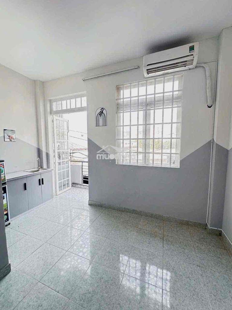 Cho thuê phòng ban công máy giặt riêng đi bộ qua vlu - 4