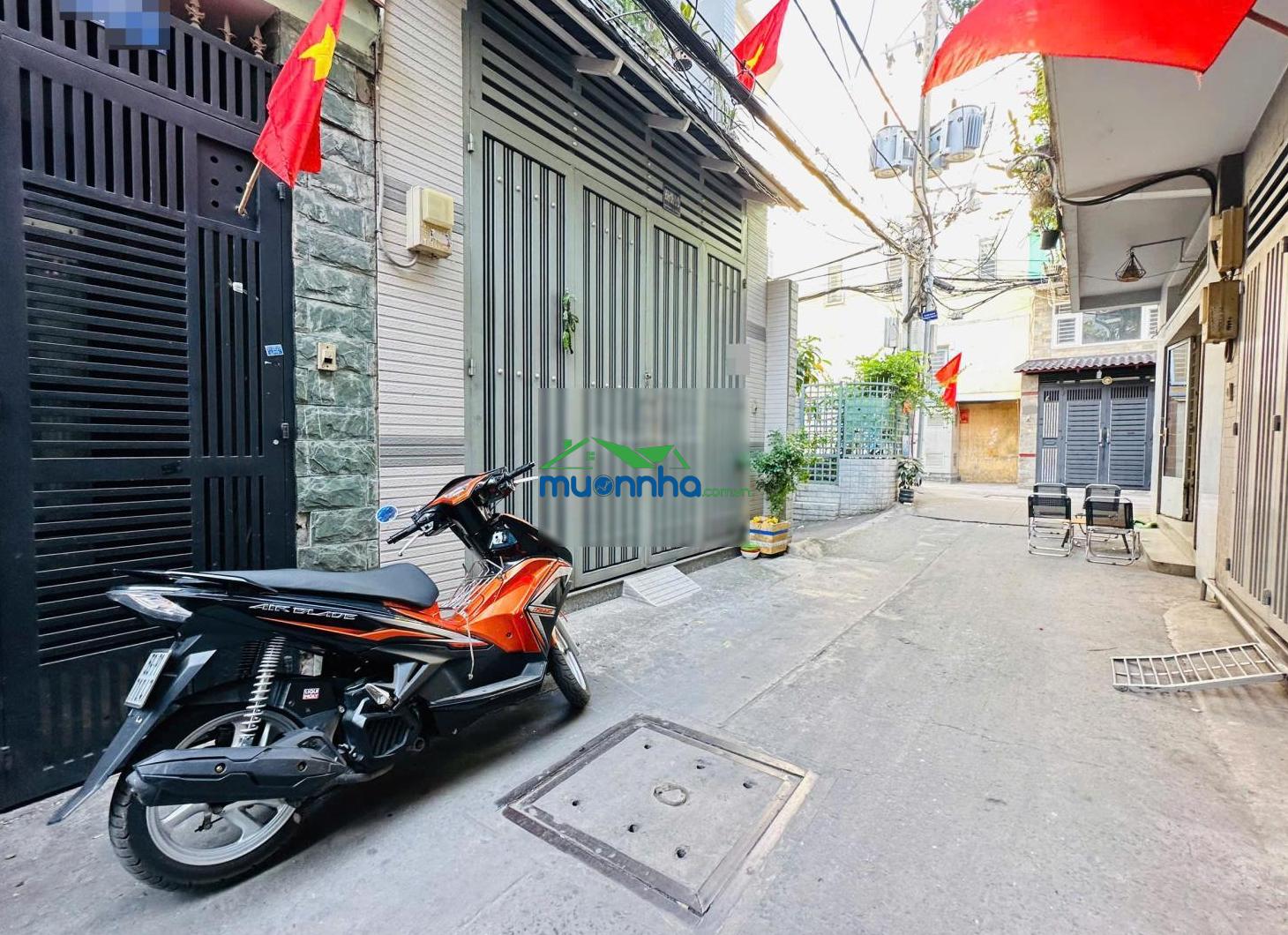 Bán nhà hxh 958/lạc long quân - giáp quận 10, 4x13m nở hậu 2 lầu st. chỉ 7.8 tỷ