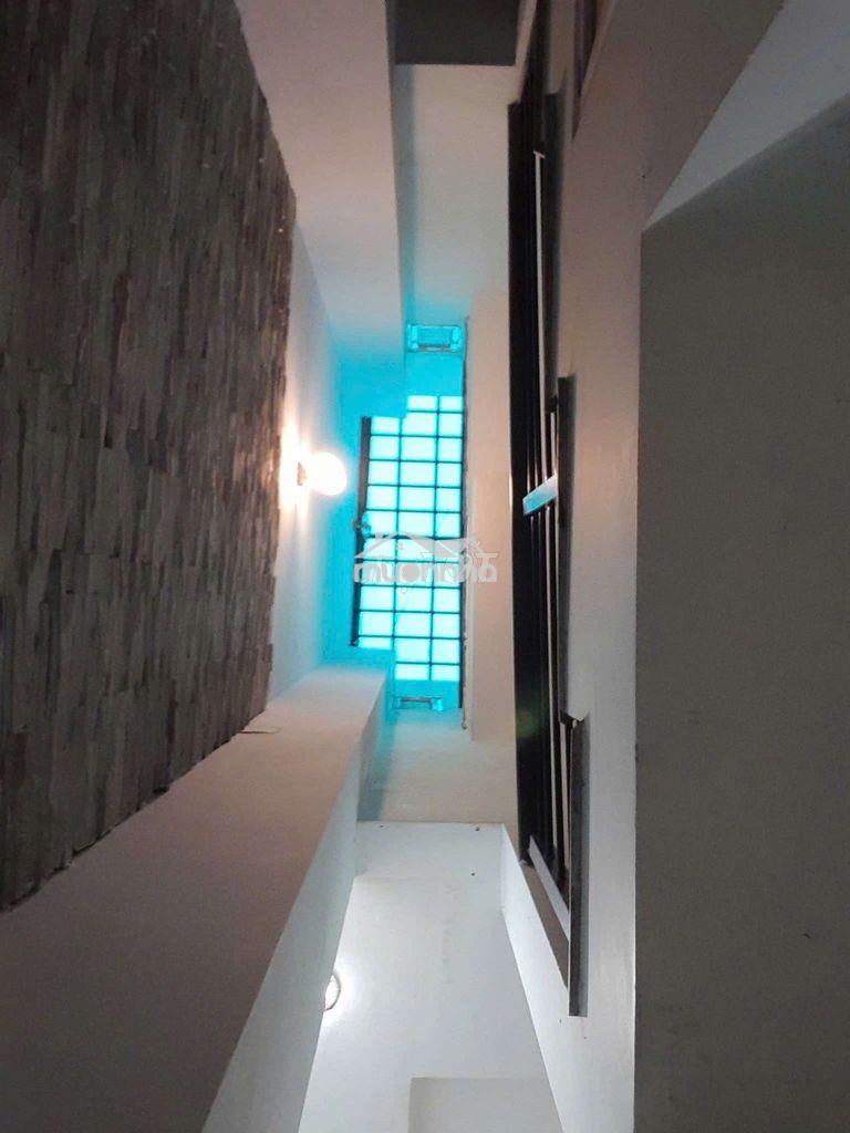 Cho thuê nhà full nội thất 2pn 3wc sân xe nguyễn oanh p17 - 2