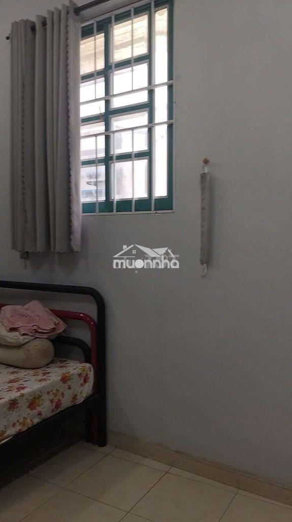 Đoàn văn bơ, ttq4, 30m2 có cửa sổ, wc riêng, máy lạnh  giường tủ quạt - 2