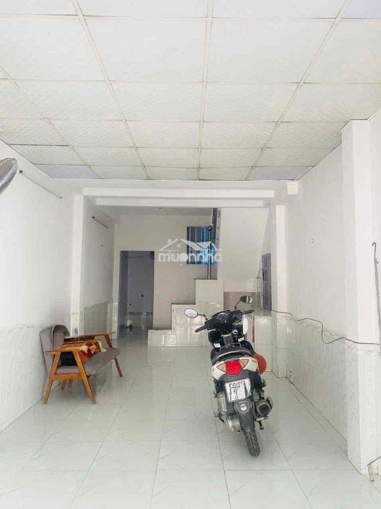 Nhà gần trường cấp 1..2..3. trệt lầu 2pn 2wc. đường xe hơi