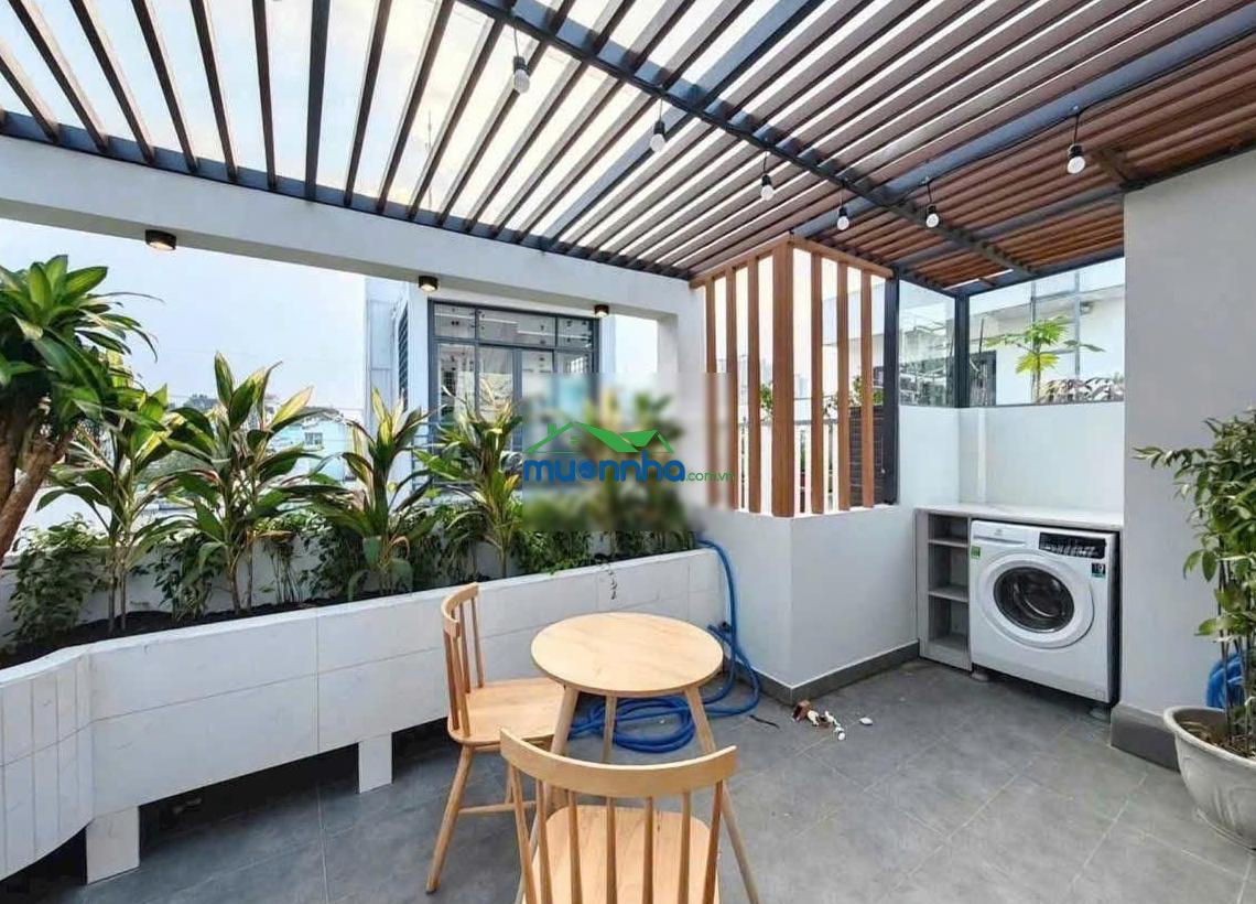 Bán nhà hẻm 495 tô hiến thành phường 14 quận 10 (4,1m x 15m) trệt lửng 3 lầu giá 12,6 tỷ.
