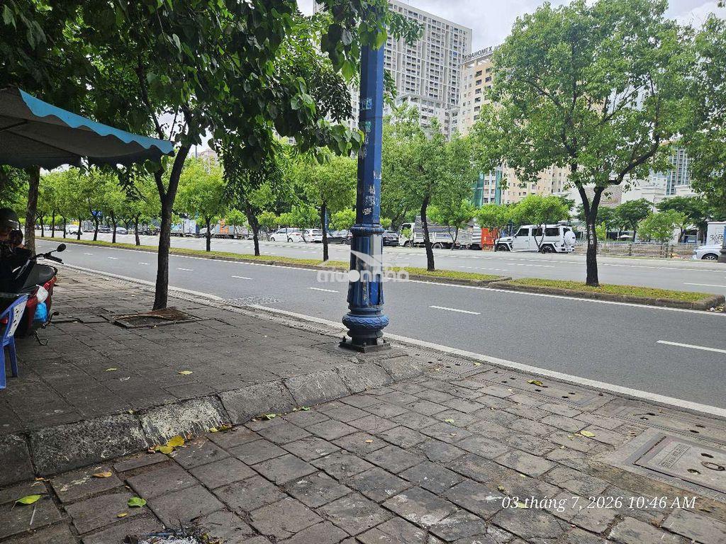 Cho thuê lẻ hoặc toàn bộ khu đất gần 6000m2 q1 - 2