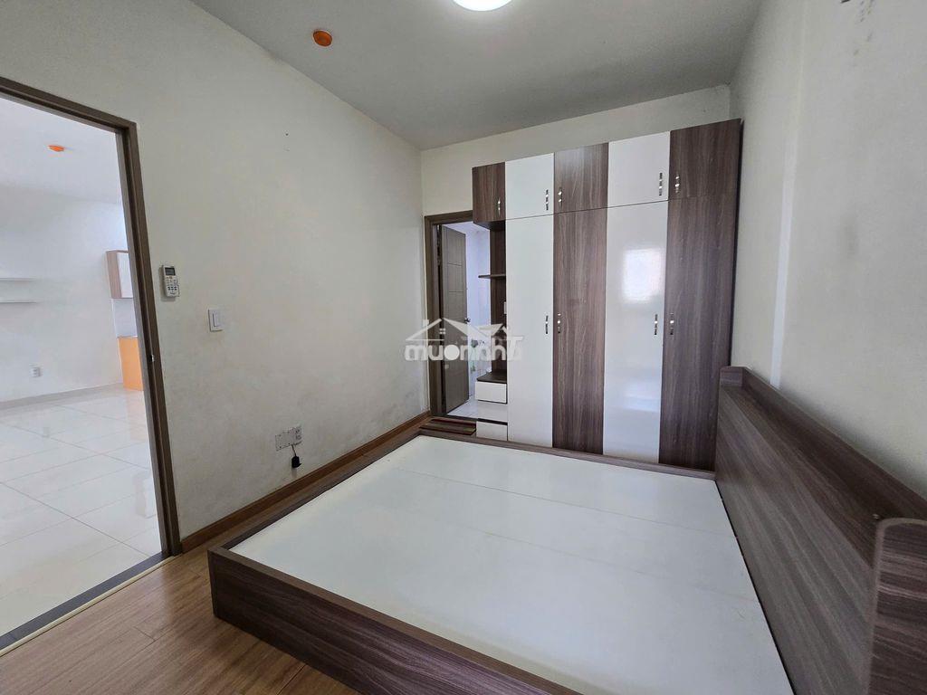 Chính chủ bán ch green town 68m2/2pn, tặng nội thất, giá 2.75 tỷ - 3