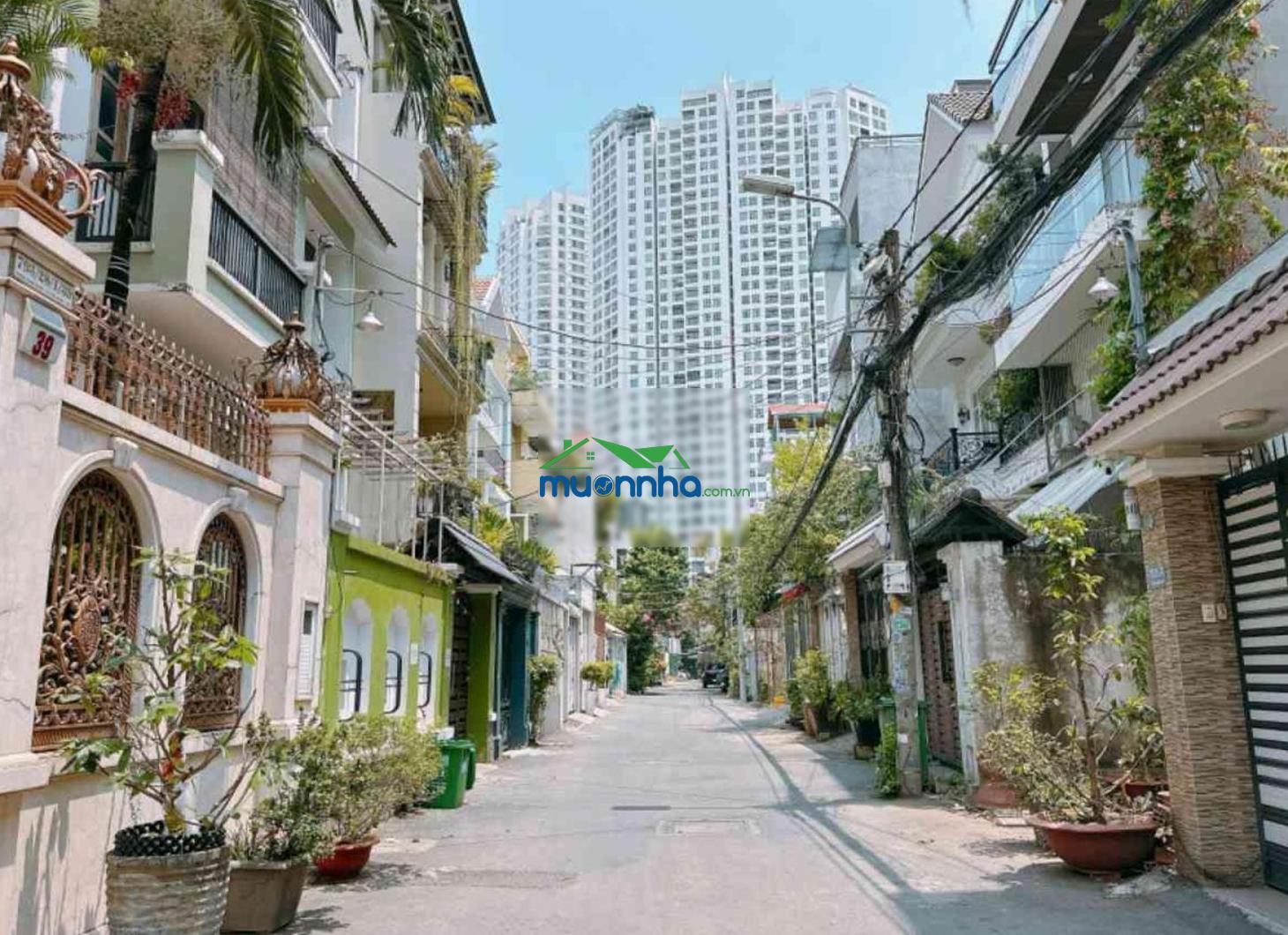 Bán nhà gần lotte khu kiều đàm, xe hơi trong nhà, ngang 5m. giá 12.8 tỷ