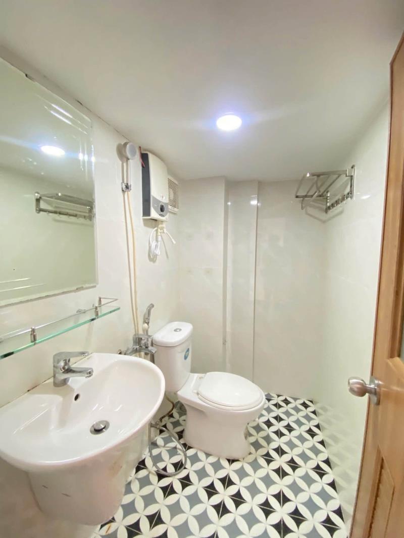Cho thuê căn hộ ban công,máy giặt có gác ( duplex ) gần đh hutech,uth,hiu,uef,ftu. tân cảng - bình thạnh  - 3