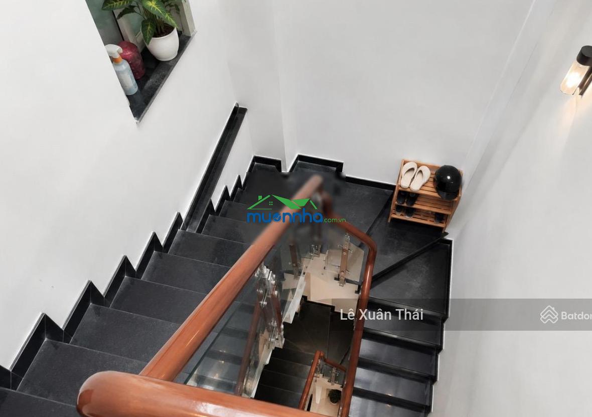 Chính chủ gửi bán nhà minh phụng q11 5t, 41m2. giá 8.15t, xe hơi vào nhà full nội thất xịn