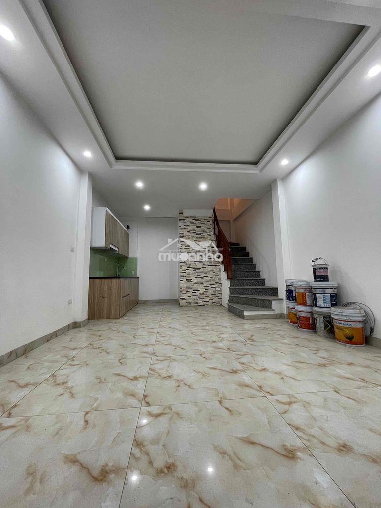 Chính chủ bán nhà thanh liệt xây mới 5,5 tầng sđcc gần đường chính 7,4