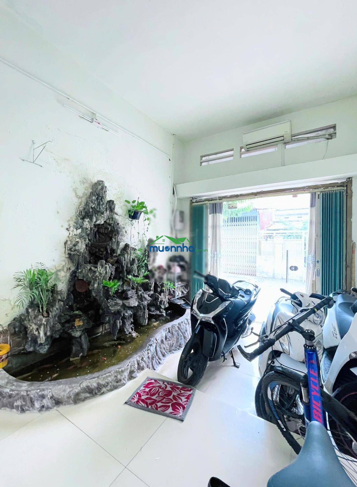 Nhà chính chủ gấp bán. 74m² 4 tầng 5 pn xe hơi ngủ trong nhà. bán đi định cư