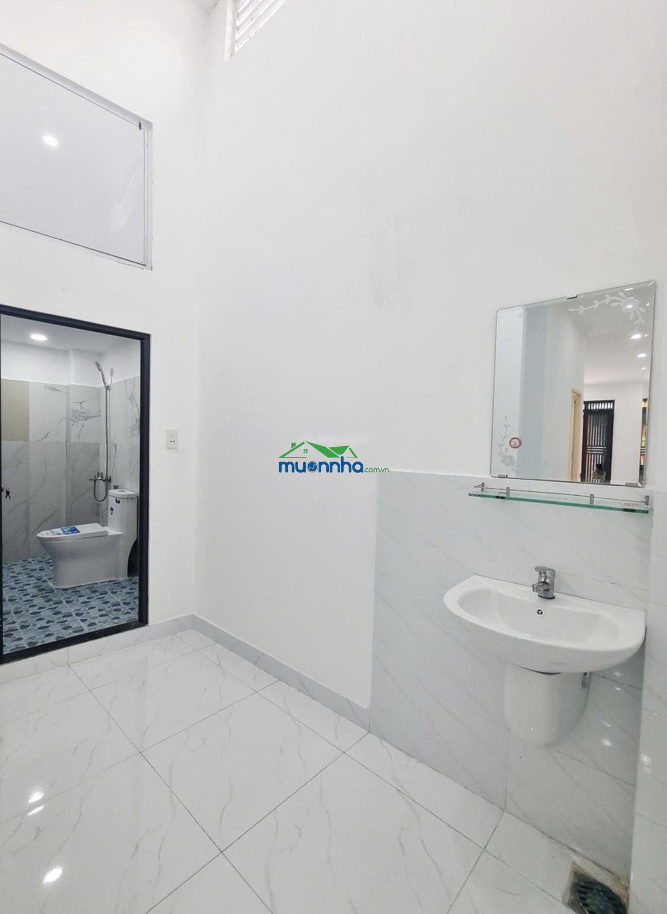 Bán nhà mới đẹp shr hxh thông ngay ubnd trung mỹ tây chỉ 3.xtỷ 81m² /q.12 121