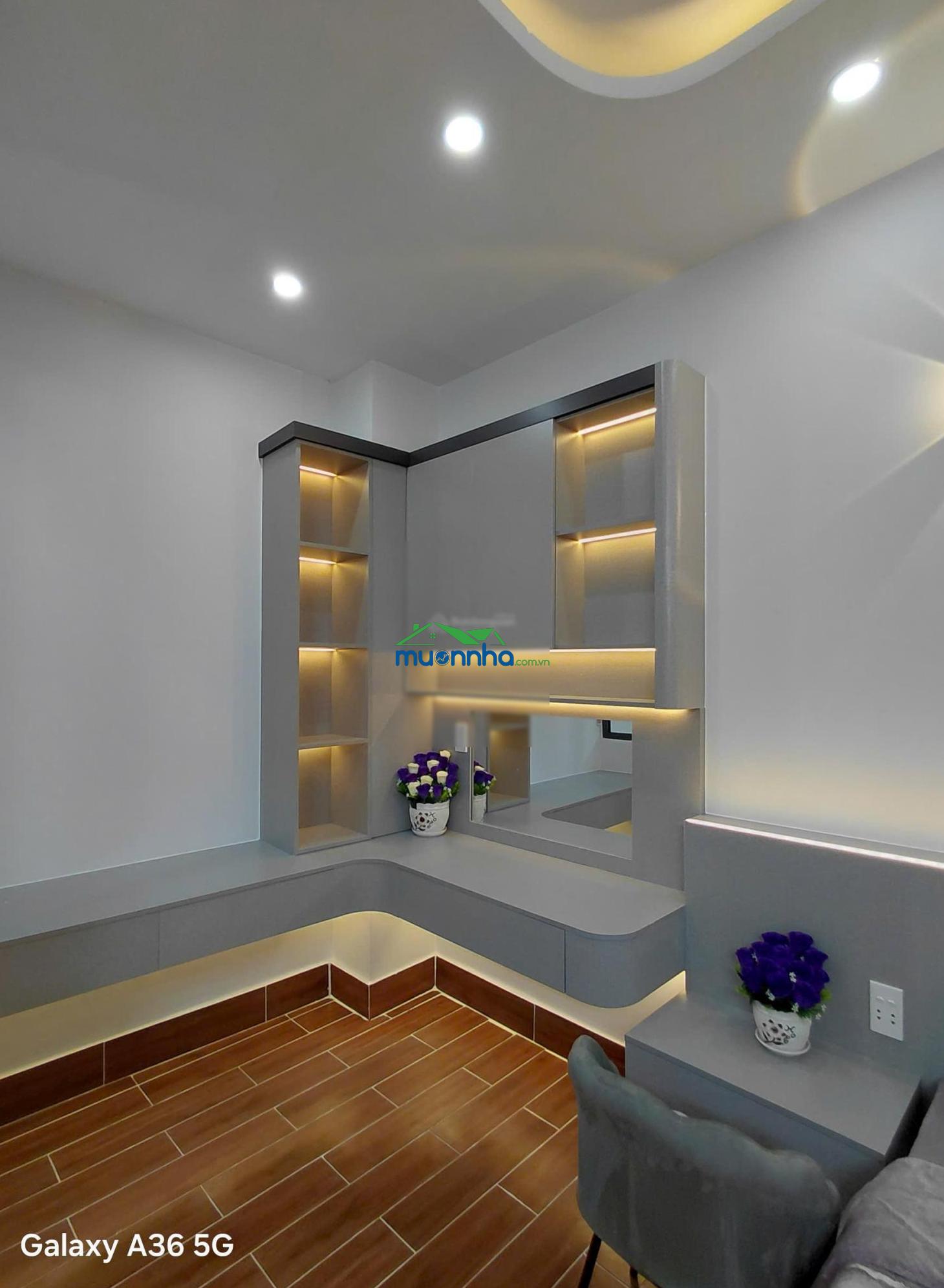 Nhà đẹp 3 tầng - 56m² (4.2x13.5m) - hoàn công đủ - gần hẻm xe hơi - huỳnh tấn phát giáp quận 7 - 2
