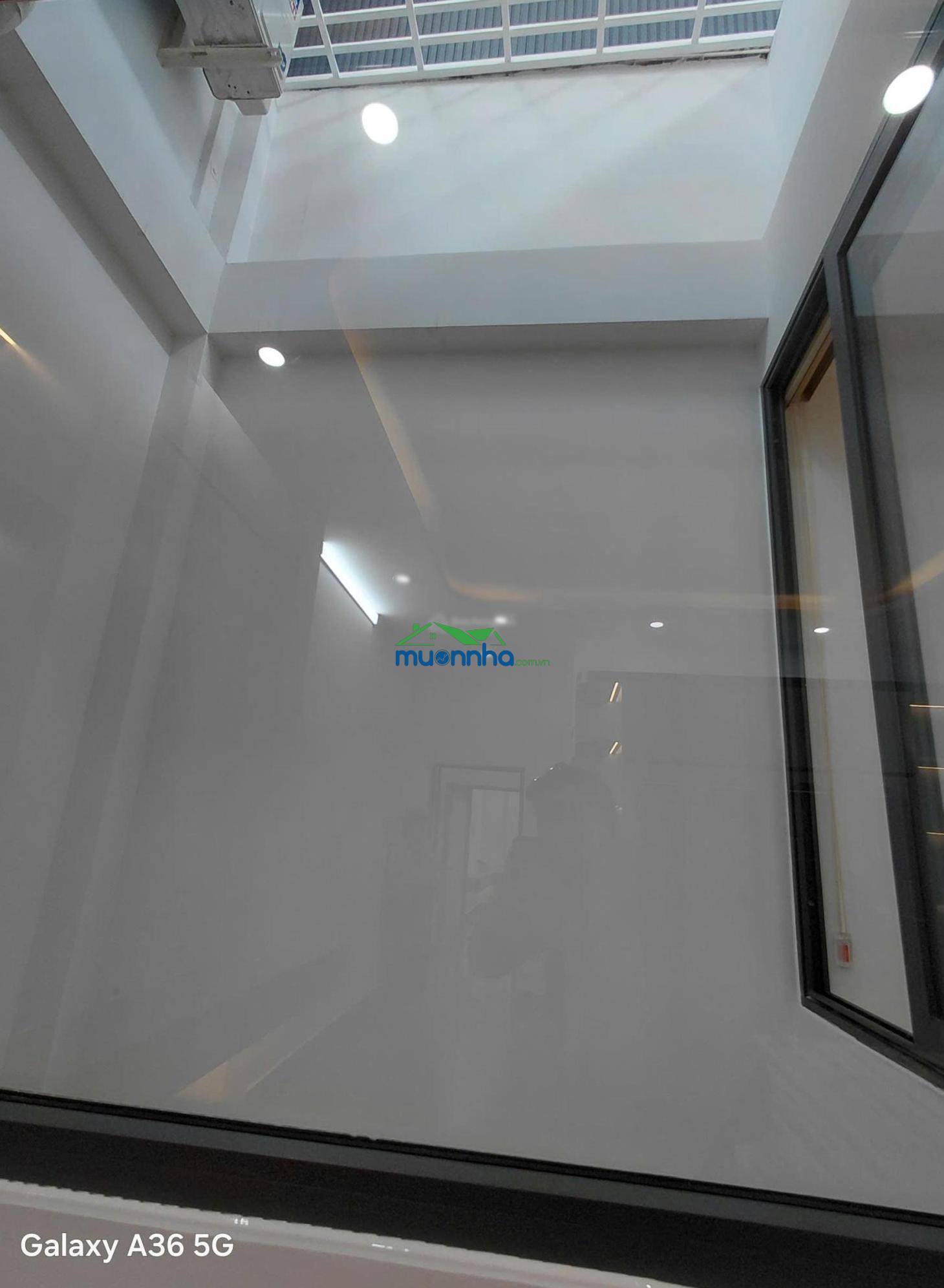 Nhà đẹp 3 tầng - 56m² (4.2x13.5m) - hoàn công đủ - gần hẻm xe hơi - huỳnh tấn phát giáp quận 7 - 4