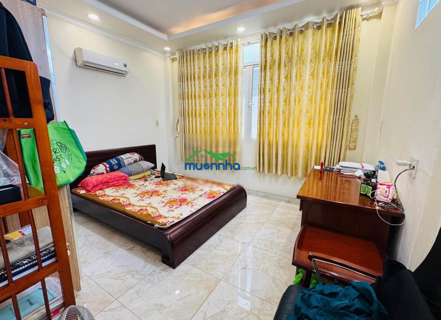 Tân bình 60m2 hxh ngủ nhà 3 tầng 4pn sát mặt tiền sổ vuông vức - 2