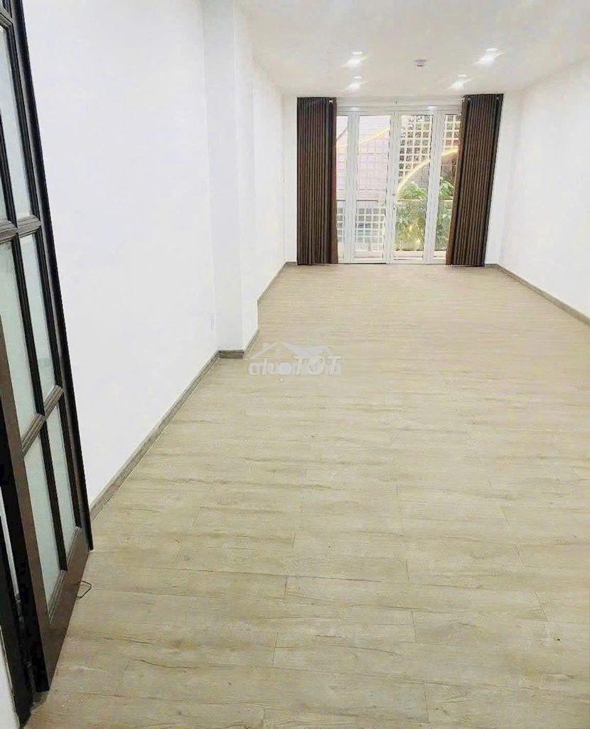 Cho thuê nhà hxh lê văn sỹ quận 3, 4.5x20m, trệt 4 lầu, giá 50tr - 4