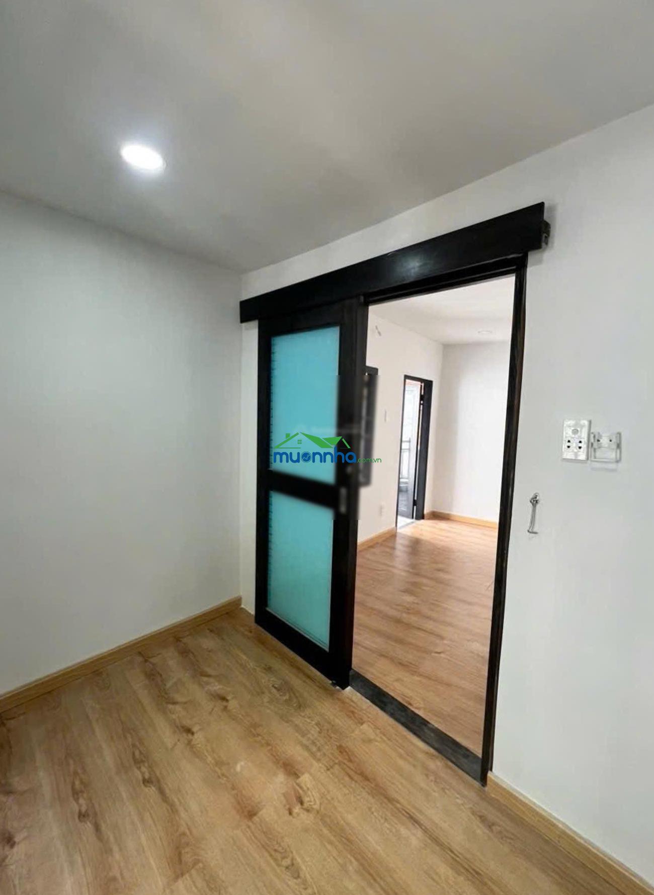 Gần chợ bà chiểu - trung tâm bình thạnh - sát q1 - 20m2 - 2 lầu - 2pn - 3