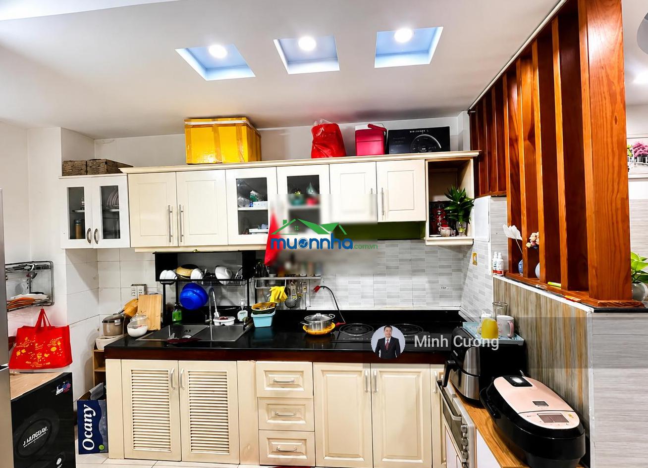 Bán nhà bùi văn thêm, gần sân bay, 3.5x10m nở hậu, 5 tầng btct 3pn, hẻm xe hơi cách mt 15m, 6.3tỷ - 4