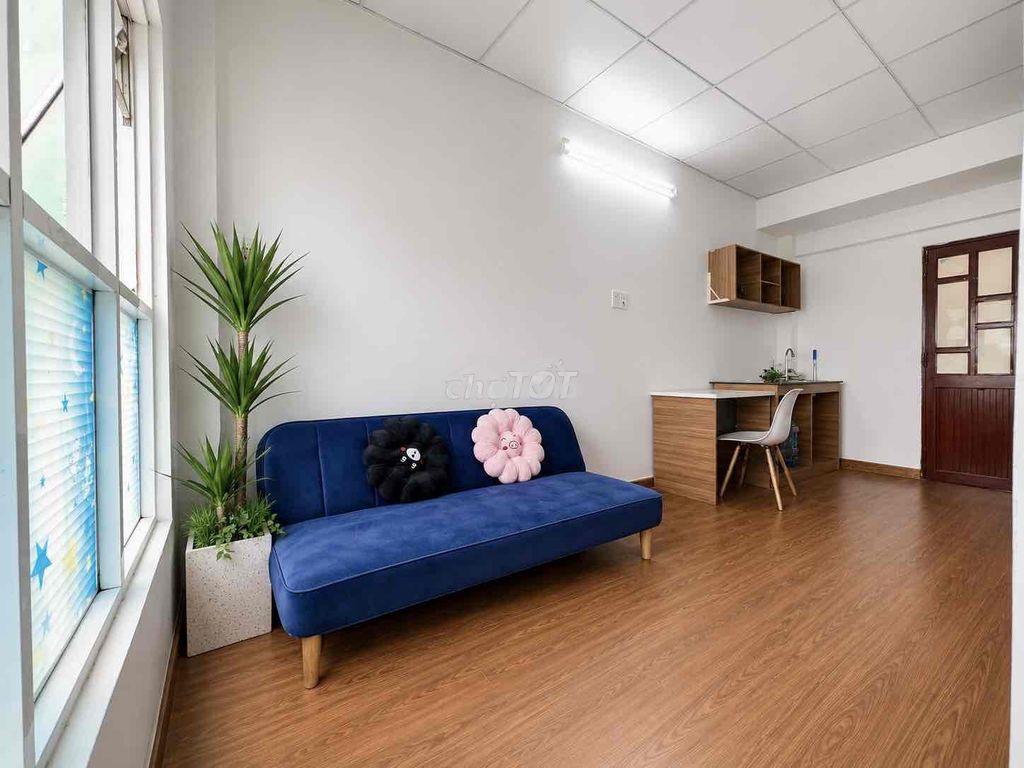 Căn hộ 2pn cửa sổ trời thoáng cực , miễn phí xe máy , ở liền được - 2