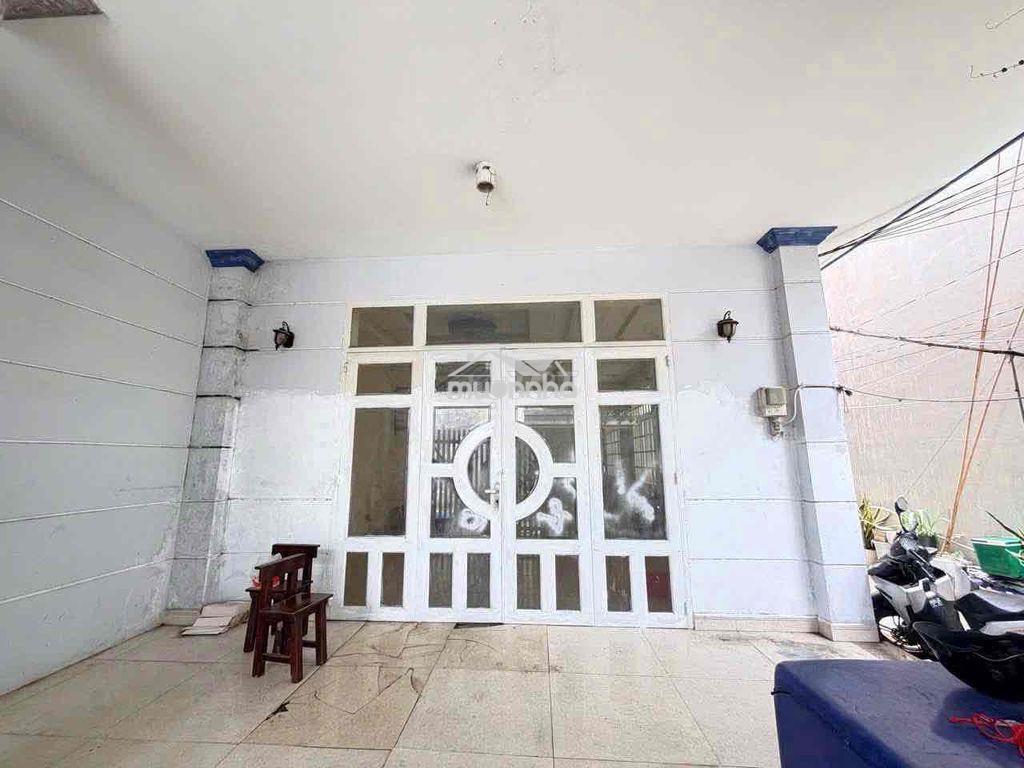 Cho thuê nhà sân vườn rộng 1 trệt 1 lầu 3 pn ngay dh ngân hàng - 4