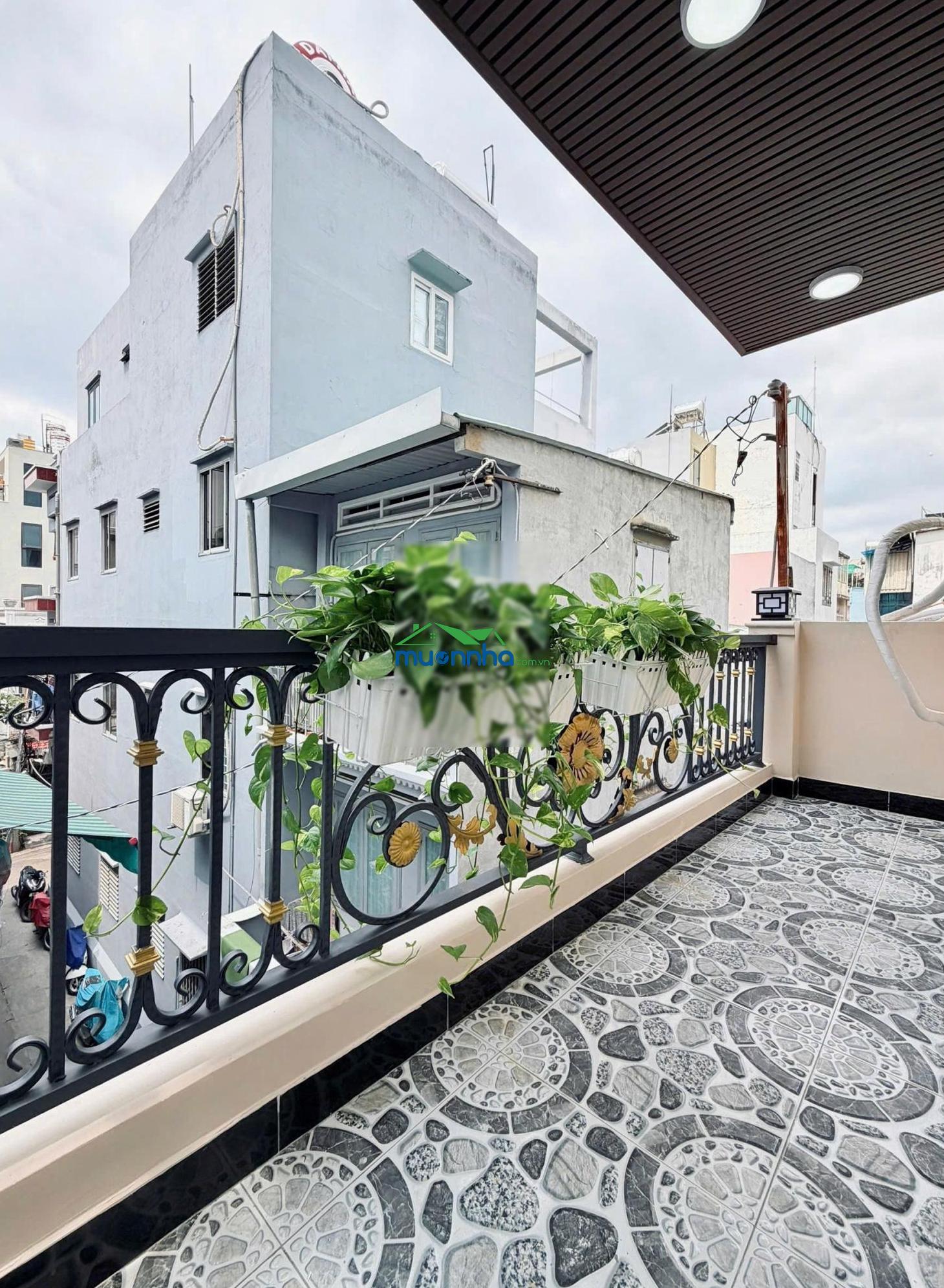 Hot! giá tốt! hxh huỳnh văn bánh. phú nhuận - 3 tầng (4m x 7m) - nhà mới đẹp - chỉ 5 tỷ 950 - 4