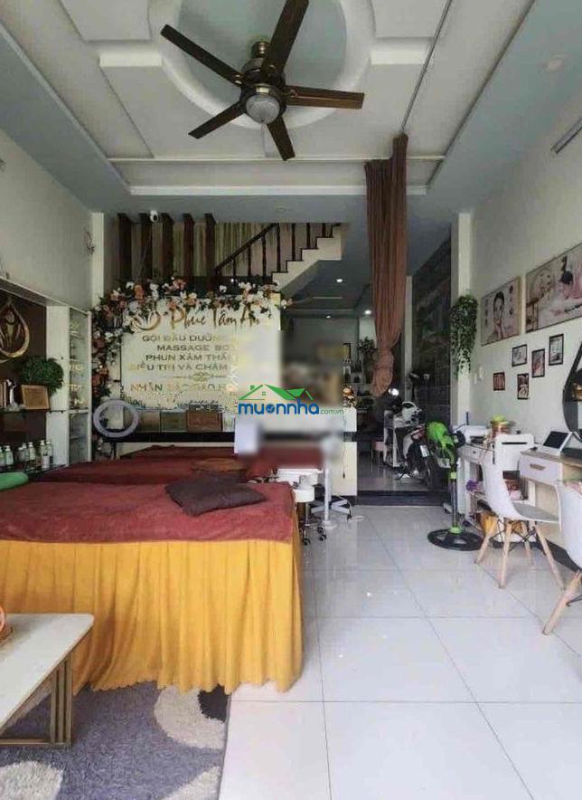 2,3tỷ sở hữu nhà qui đức mặt tiền đường thông thoáng thuận tiện cho việc kinh doanh buôn bán