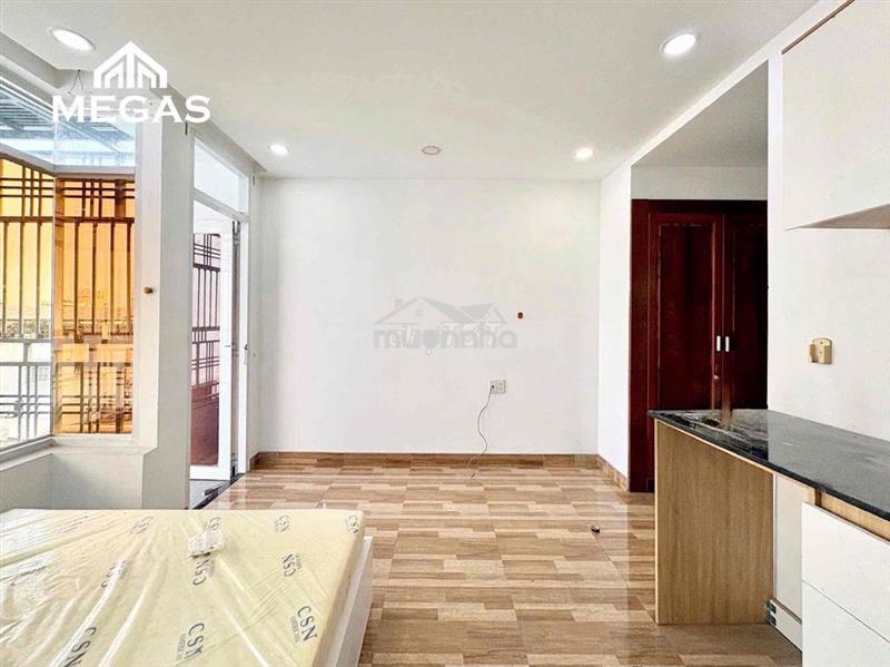 Studio ban công - trung tâm q7 - kế lotte tdtu rmit