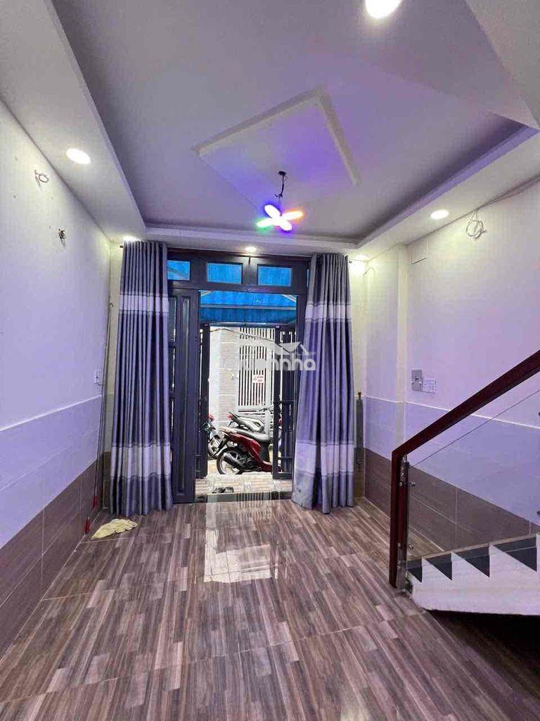 Cho thuê nhà mới đẹp.full nội thất. 2pn 3wc. phạm ngũ lão q1