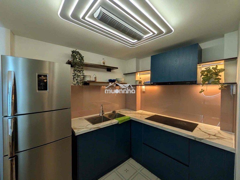 Nhà rất có gu mạng đậm chất cổ điển đầy tinh tế giữa lòng sg. - 2
