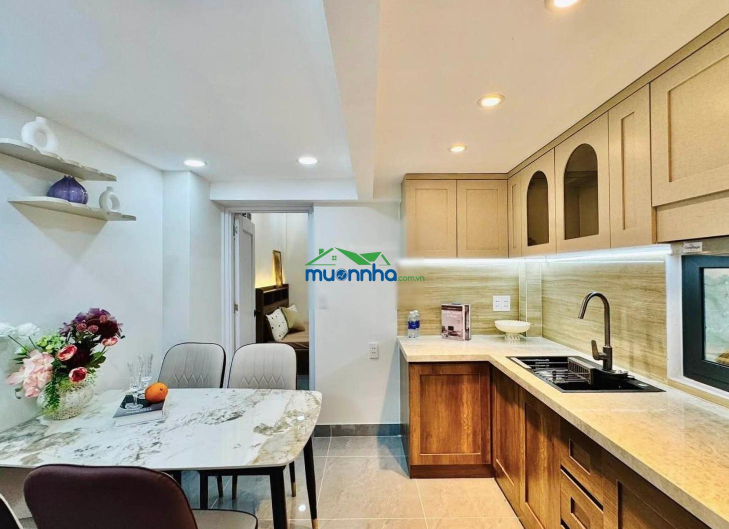 1 bước ra phan xí long - hẻm thông sát mặt tiền - lô góc thoáng - không lộ giới - full nội thất - 4