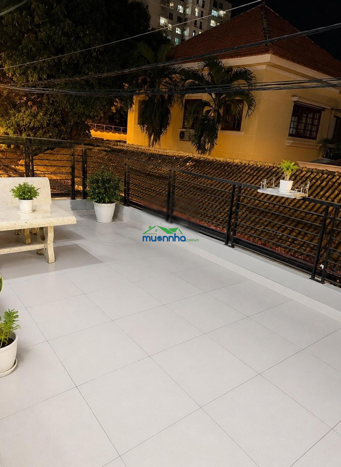 Chủ giảm sốc 800 triệu, thanh khoản chỉ còn 7,2 tỷ đồng
