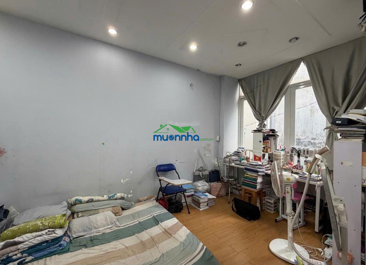Chỉ 4.** tỷ sở hữu nhà 3 tầng - 3pn - ngang 5m - trần phú - quận 5 - 2