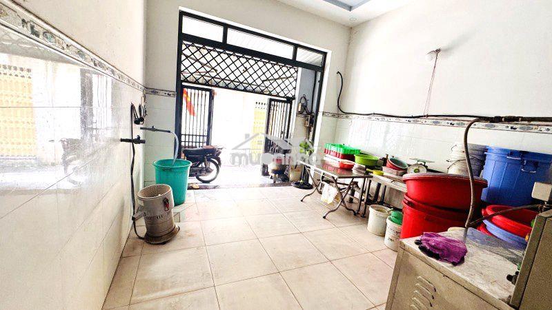 Bán nhà linh xuân ~ phạm văn đồng 68m² 3 tầng btct – 4pn – hẻm xe hơi